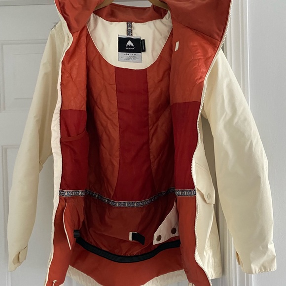 Burton Women’s Snowboard Jacket - Picture 4 of 9